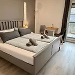 Pensionat Die Schlafstube - Apartments Und Mehr Neuharlingersiel